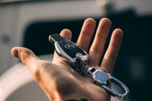 Why Do You Need To Hire A Specialist Automotive Locksmith?